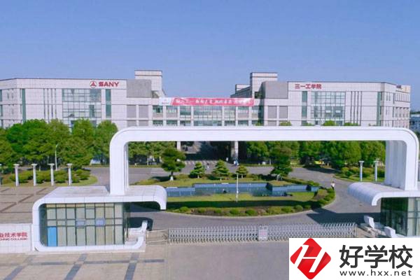 長(zhǎng)沙初中畢業(yè)生可以讀的五年制大專學(xué)校有哪些？