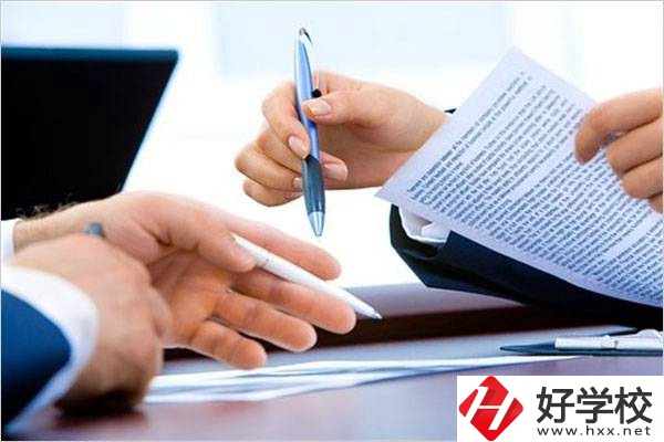 湖南初中畢業(yè)讀五年制大專學(xué)什么專業(yè)好？讀了有用嗎？