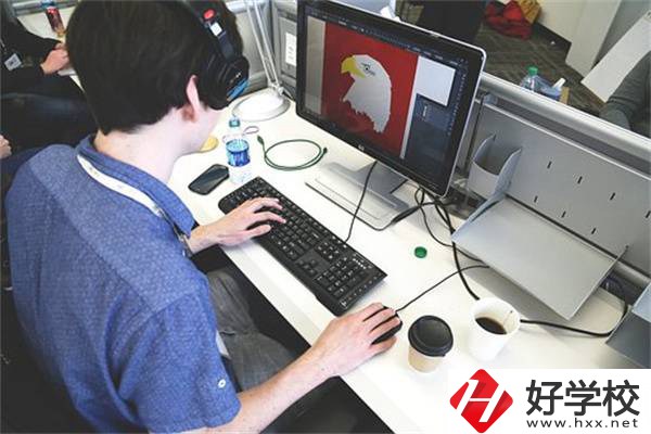 湖南初中生讀職校學什么專業(yè)比較好？哪個專業(yè)好考公？