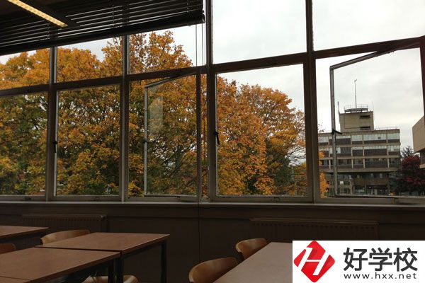 郴州文藝職業(yè)中等專業(yè)學校辦學特色是什么？