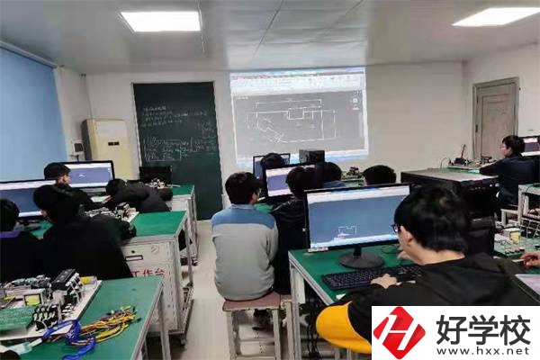 攸縣有幾所私立中職學(xué)校？私立學(xué)?？孔V嗎？