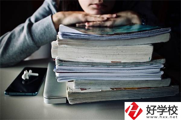 湖南初中畢業(yè)選3+2還是3+3？有五年制大專推薦嗎？