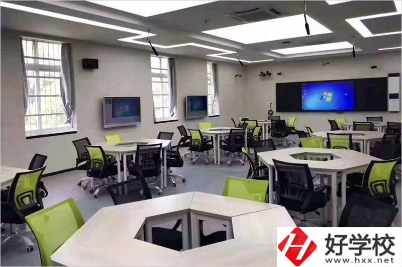 安鄉(xiāng)縣職業(yè)中專學(xué)校師資力量如何？值不值得報考？