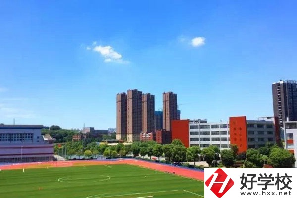 長沙賀龍體育運動學(xué)校好不好？有哪些專業(yè)？
