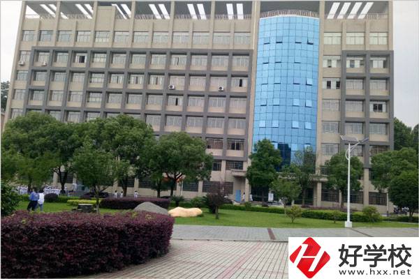湖南有哪些中專學(xué)?？梢詫W(xué)醫(yī)？有哪些專業(yè)？
