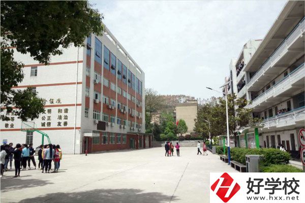邵陽市女子職業(yè)學校有哪些辦學特色？