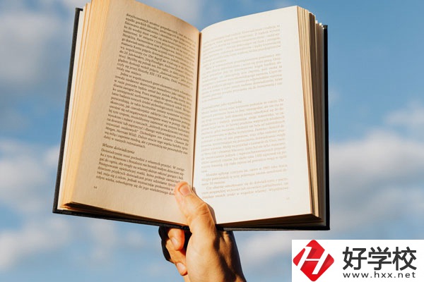 在衡陽(yáng)想學(xué)廚師？這個(gè)學(xué)校不能錯(cuò)過(guò)！