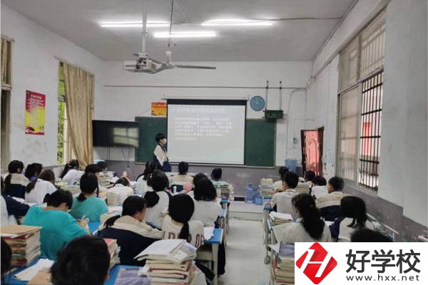 懷化鶴城區(qū)有幾所職高？有什么專業(yè)？