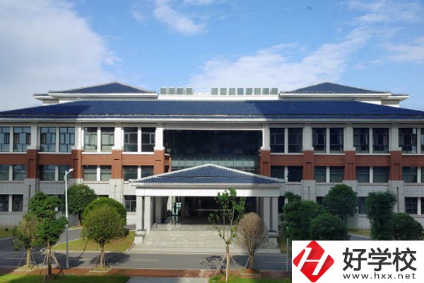 湖南藝術(shù)職業(yè)學院中職部教學樓