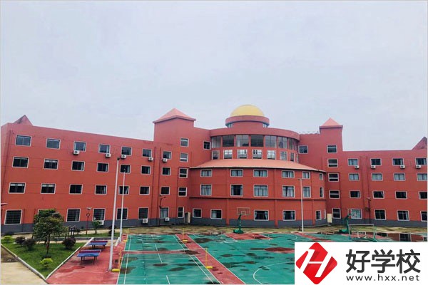 湘潭天人職校的管理怎么樣？嚴格嗎？