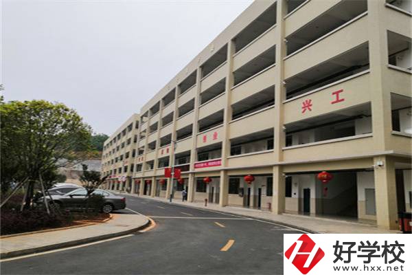 臨武縣職業(yè)中專有哪些專業(yè)？哪個專業(yè)比較好？