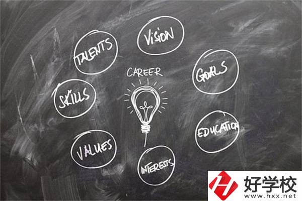 在湖南上職高好還是上技校好？有什么區(qū)別？