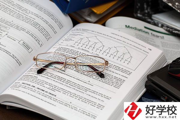 湘潭工業(yè)貿易中等專業(yè)學校怎么樣？在哪里？