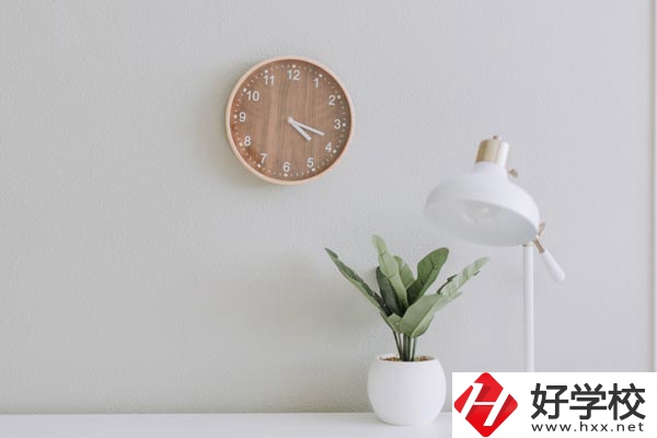 衡陽(yáng)蔡倫科技中等職業(yè)學(xué)校有什么優(yōu)勢(shì)？