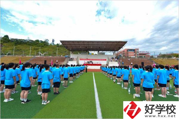 長沙財經(jīng)學(xué)校的學(xué)生能參加高考嗎？