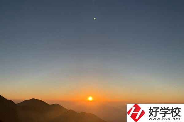 醴陵市陶瓷煙花職業(yè)技術學校怎么樣？師資力量如何？
