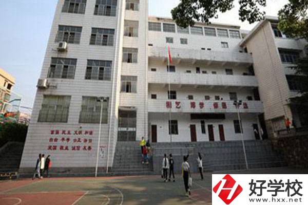 想在衡陽(yáng)讀中專的藝術(shù)生，可以看看這兩所學(xué)校