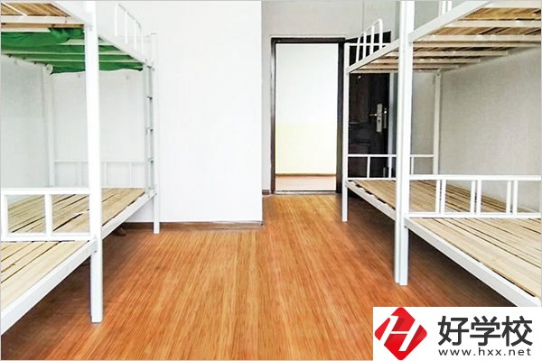 邵陽(yáng)市創(chuàng)新職業(yè)技術(shù)學(xué)校宿舍