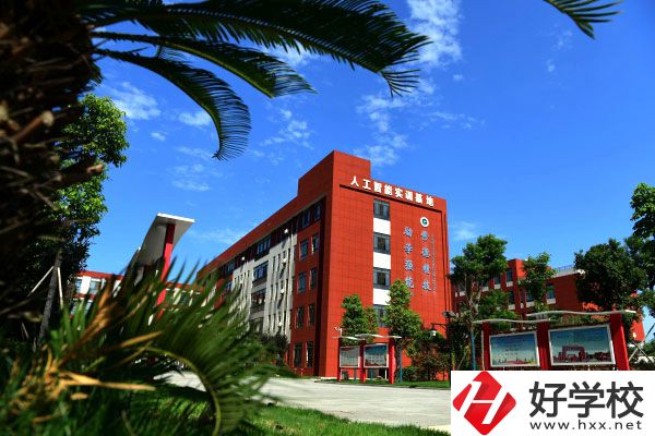 華容縣職業(yè)中專好不好？有什么推薦專業(yè)？