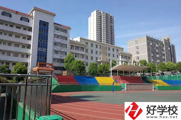 邵陽(yáng)市計(jì)算機(jī)普通中等專業(yè)學(xué)校是公辦嗎？辦學(xué)條件好嗎？