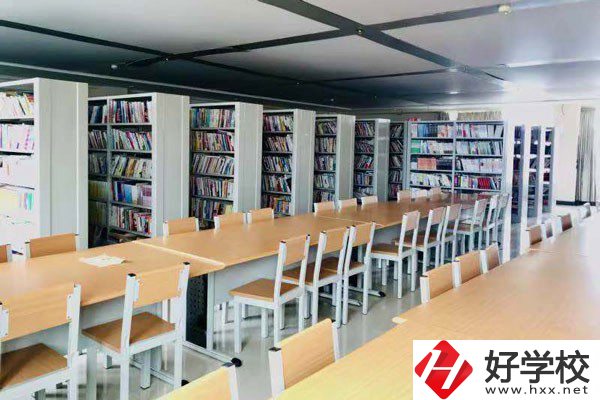 長沙市現(xiàn)代商貿(mào)中等職業(yè)學(xué)校是民辦嗎？師資力量如何？