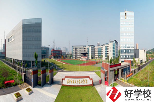株洲市工業(yè)中等專業(yè)學校綜合實力如何？
