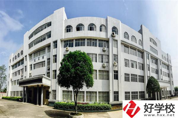 婁底市最好的公辦中專是哪所？有什么辦學(xué)特色？