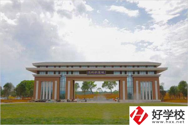 郴州思科中等職業(yè)學(xué)校在哪？是公辦的嗎？