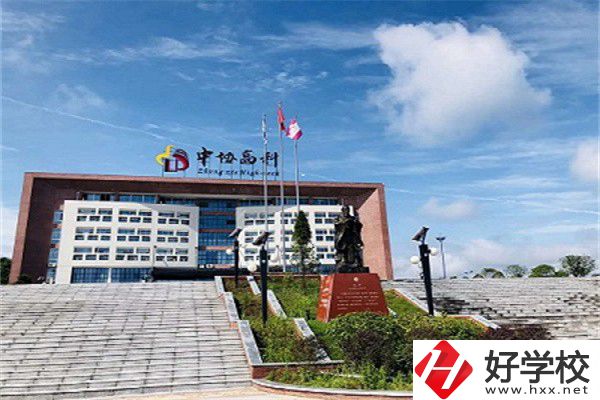 中考分?jǐn)?shù)低可以去長(zhǎng)沙的哪些職校？