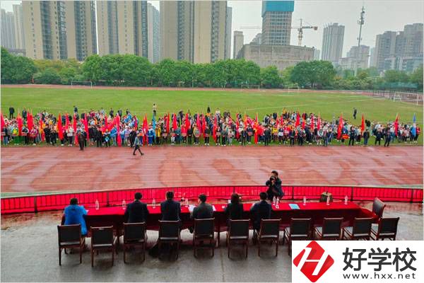 常德桃源縣機電成人中專是公辦還是民辦？就業(yè)率高嗎？