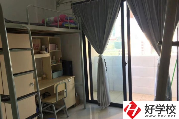 湖南建設(shè)中等職業(yè)學(xué)校收費(fèi)標(biāo)準(zhǔn)怎么樣？