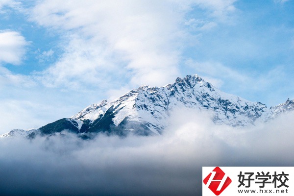 湘西州學(xué)美發(fā)的公辦中職學(xué)校，可以看看這兩所