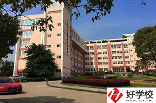 長沙市現(xiàn)代服務職業(yè)中專學校發(fā)展如何？