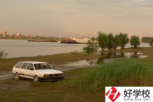初中畢業(yè)想在懷化讀中專(zhuān)，有哪些好學(xué)校推薦？