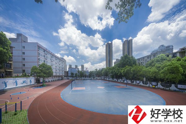 如果你想在長沙讀建筑專業(yè)，一定要看看這所學(xué)校