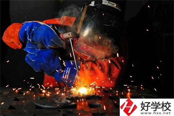 郴州有學(xué)電焊專業(yè)的學(xué)校嗎？就業(yè)薪資高嗎？