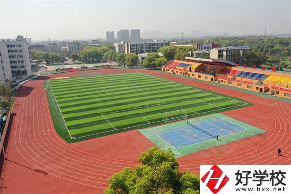 長沙市望城區(qū)職業(yè)中等專業(yè)學(xué)校收費(fèi)標(biāo)準(zhǔn)如何？