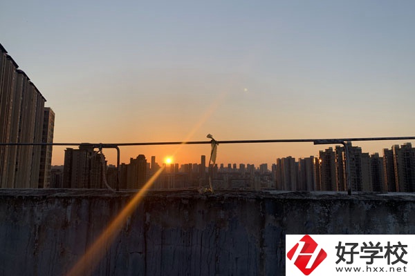 邵陽市洞口縣有學(xué)畜禽生產(chǎn)的中職學(xué)校嗎？