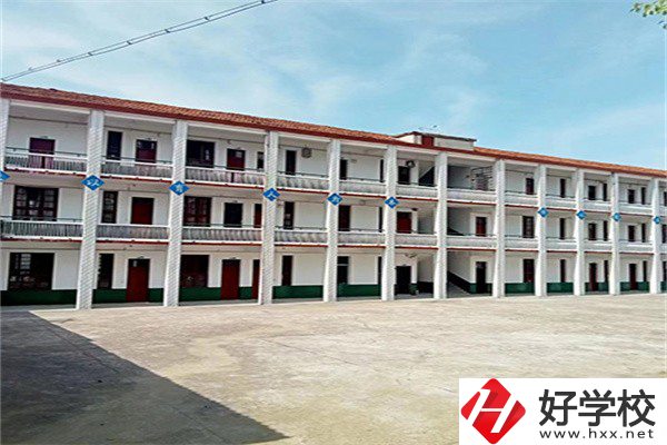 益陽(yáng)最好的民辦技校是哪所？技校讀了有用嗎？