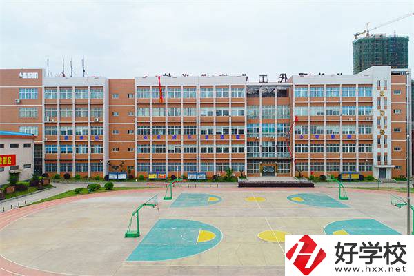 湖南有沒有3+2職?？梢酝扑]？3+2有什么優(yōu)勢(shì)？
