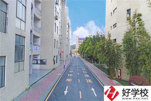郴州技師學院教學樓