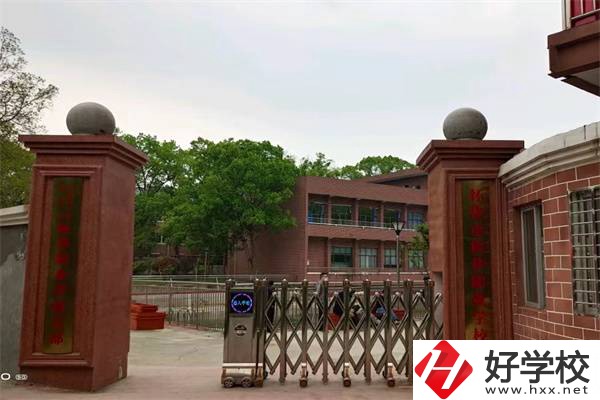 懷化洪江市有哪些中專學(xué)校？有什么辦學(xué)特色？