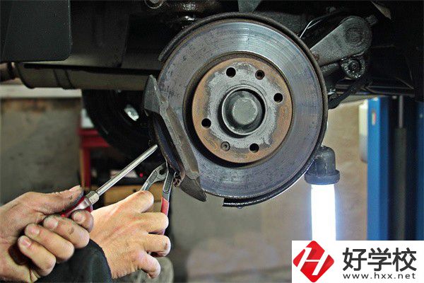 湖南中職該怎么選專業(yè)？有什么專業(yè)推薦？