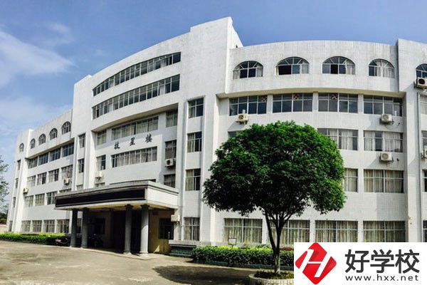 漣源市工貿(mào)職業(yè)中等專業(yè)學(xué)校免學(xué)費(fèi)嗎？
