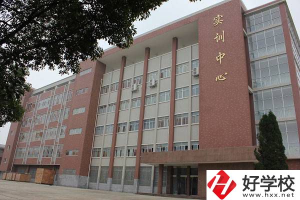 岳陽(yáng)公辦中專都有哪些學(xué)校？有哪些專業(yè)？