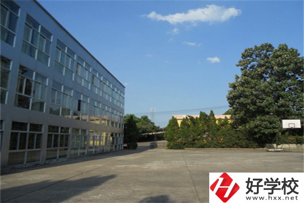 邵陽京華職業(yè)技術(shù)學校教學樓