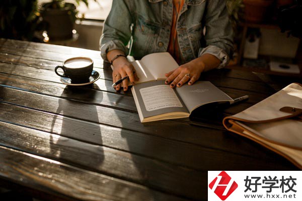 長(zhǎng)沙湘華中等職業(yè)學(xué)校好嗎？值得去讀嗎？