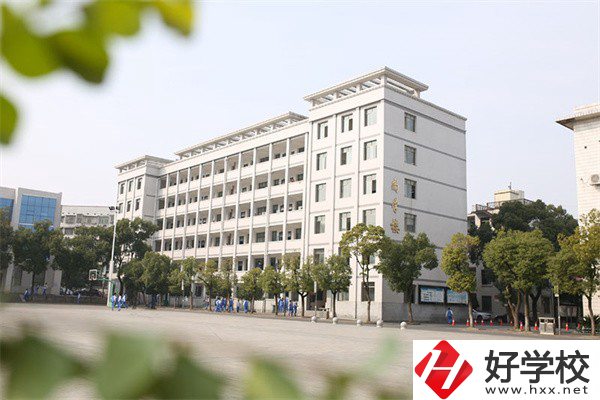 益陽(yáng)幼兒保育專(zhuān)業(yè)中職有哪些？收費(fèi)如何？