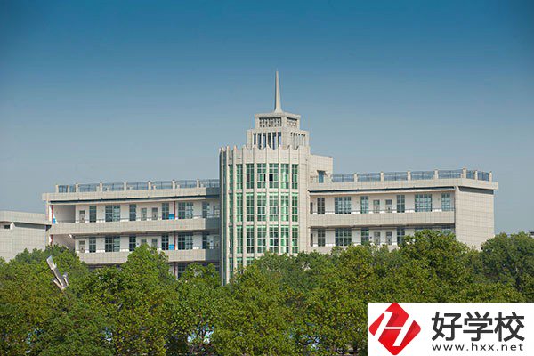 衡陽(yáng)幼師學(xué)校學(xué)費(fèi)是多少？專業(yè)就業(yè)前景怎么樣？