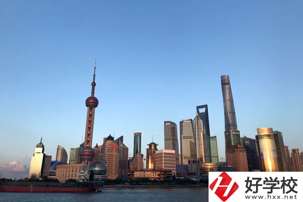 常德財(cái)經(jīng)中等專業(yè)學(xué)校的設(shè)施怎么樣？